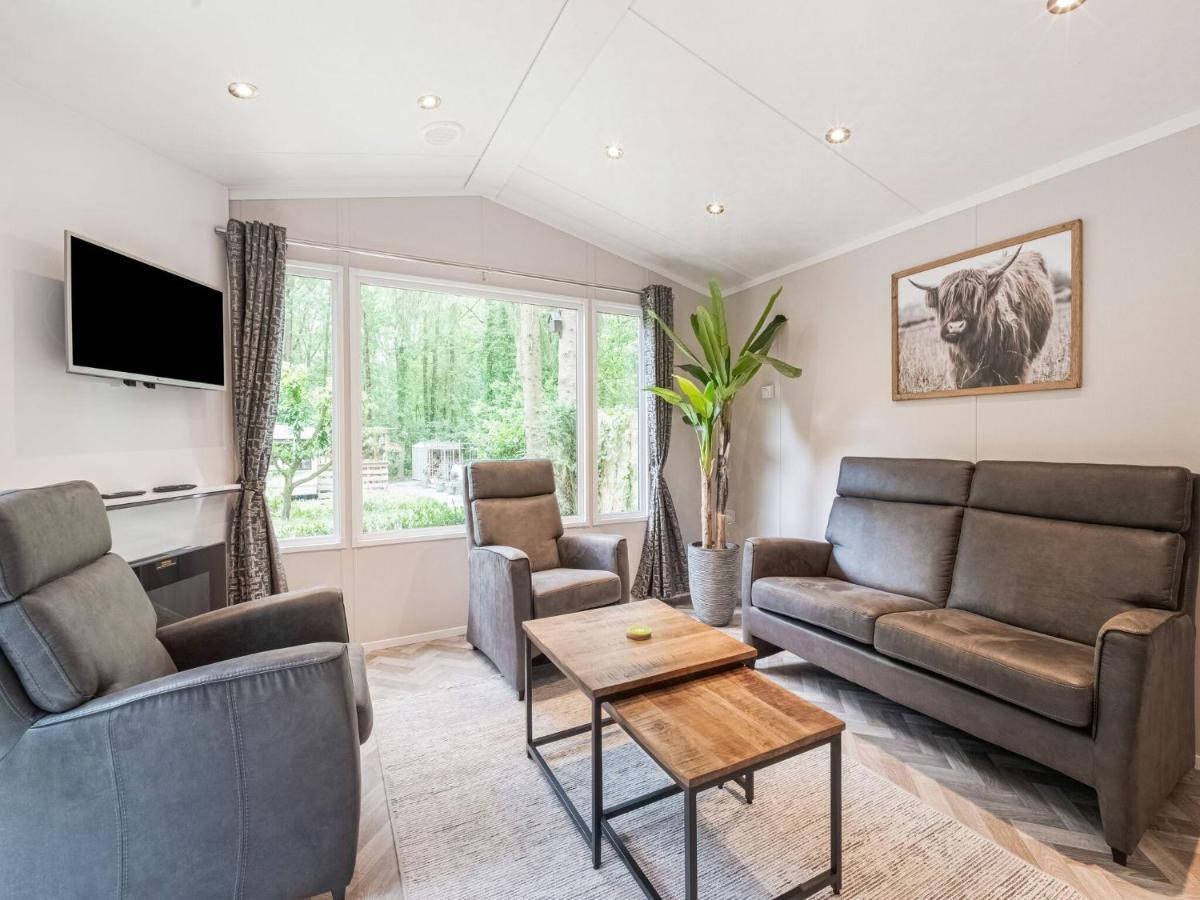 Holiday home Beautiful In The Woods With A Shared Pool Vledder